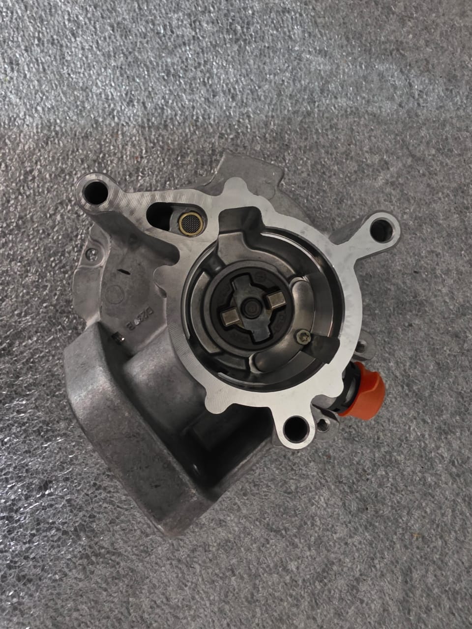 Vacuum Pump - 06K 145 100 CC