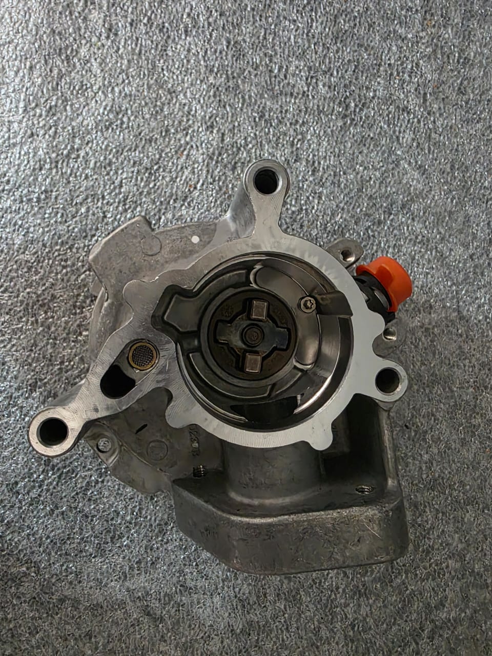 Vacuum Pump - 06K 145 100 CC